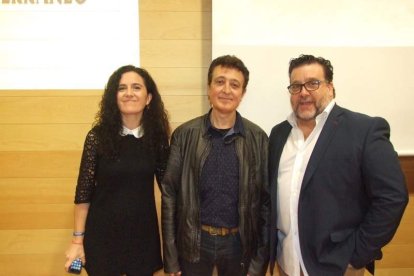 El cantante Manolo García ejerció de introductor en la gala celebrada en la Casa de las Mariposas. Fotos: JA Barrios