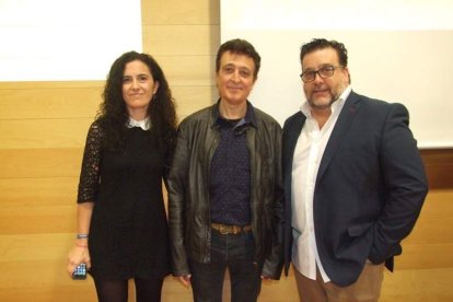 El cantante Manolo García ejerció de introductor en la gala celebrada en la Casa de las Mariposas. Fotos: JA Barrios