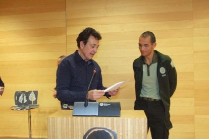 El cantante Manolo García ejerció de introductor en la gala celebrada en la Casa de las Mariposas. Fotos: JA Barrios