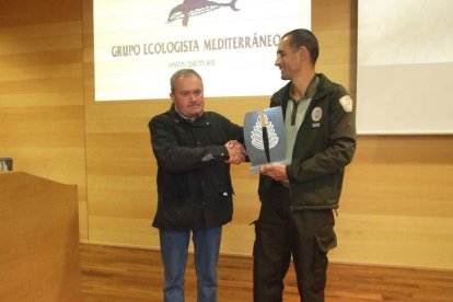 El cantante Manolo García ejerció de introductor en la gala celebrada en la Casa de las Mariposas. Fotos: JA Barrios