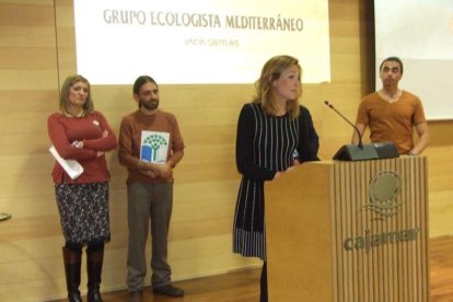 El cantante Manolo García ejerció de introductor en la gala celebrada en la Casa de las Mariposas. Fotos: JA Barrios
