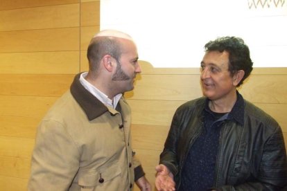 El cantante Manolo García ejerció de introductor en la gala celebrada en la Casa de las Mariposas. Fotos: JA Barrios