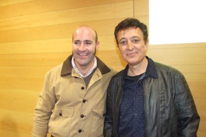 El cantante Manolo García ejerció de introductor en la gala celebrada en la Casa de las Mariposas. Fotos: JA Barrios