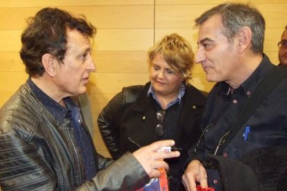 El cantante Manolo García ejerció de introductor en la gala celebrada en la Casa de las Mariposas. Fotos: JA Barrios