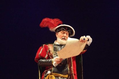 1ª semifinal del concurso de Carnaval. El Auditorio Maestro Padilla se ha llenado de gran apoyo a la fiesta.Fotos: JBarrios
