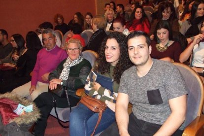 1ª semifinal del concurso de Carnaval. El Auditorio Maestro Padilla se ha llenado de gran apoyo a la fiesta.Fotos: JBarrios