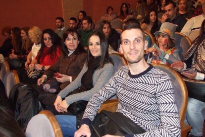 1ª semifinal del concurso de Carnaval. El Auditorio Maestro Padilla se ha llenado de gran apoyo a la fiesta.Fotos: JBarrios