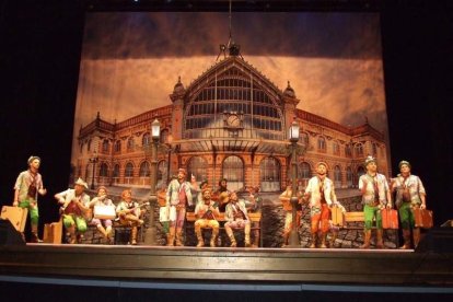 1ª semifinal del concurso de Carnaval. El Auditorio Maestro Padilla se ha llenado de gran apoyo a la fiesta.Fotos: JBarrios