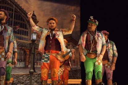 1ª semifinal del concurso de Carnaval. El Auditorio Maestro Padilla se ha llenado de gran apoyo a la fiesta.Fotos: JBarrios