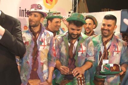 1ª semifinal del concurso de Carnaval. El Auditorio Maestro Padilla se ha llenado de gran apoyo a la fiesta.Fotos: JBarrios