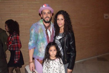 1ª semifinal del concurso de Carnaval. El Auditorio Maestro Padilla se ha llenado de gran apoyo a la fiesta.Fotos: JBarrios