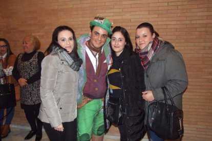 1ª semifinal del concurso de Carnaval. El Auditorio Maestro Padilla se ha llenado de gran apoyo a la fiesta.Fotos: JBarrios