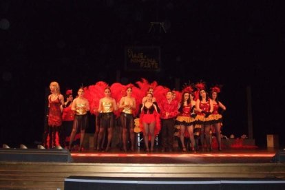 1ª semifinal del concurso de Carnaval. El Auditorio Maestro Padilla se ha llenado de gran apoyo a la fiesta.Fotos: JBarrios