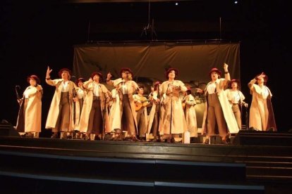 1ª semifinal del concurso de Carnaval. El Auditorio Maestro Padilla se ha llenado de gran apoyo a la fiesta.Fotos: JBarrios
