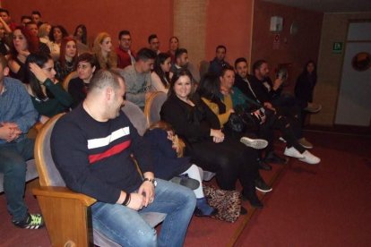 1ª semifinal del concurso de Carnaval. El Auditorio Maestro Padilla se ha llenado de gran apoyo a la fiesta.Fotos: JBarrios