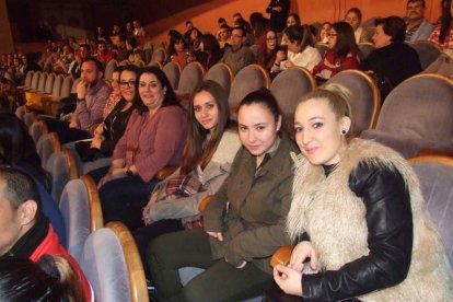 1ª semifinal del concurso de Carnaval. El Auditorio Maestro Padilla se ha llenado de gran apoyo a la fiesta.Fotos: JBarrios