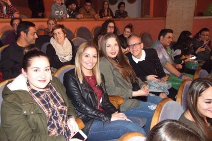 1ª semifinal del concurso de Carnaval. El Auditorio Maestro Padilla se ha llenado de gran apoyo a la fiesta.Fotos: JBarrios