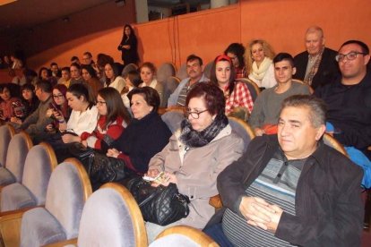 1ª semifinal del concurso de Carnaval. El Auditorio Maestro Padilla se ha llenado de gran apoyo a la fiesta.Fotos: JBarrios