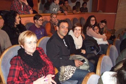 1ª semifinal del concurso de Carnaval. El Auditorio Maestro Padilla se ha llenado de gran apoyo a la fiesta.Fotos: JBarrios