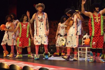 1ª semifinal del concurso de Carnaval. El Auditorio Maestro Padilla se ha llenado de gran apoyo a la fiesta.Fotos: JBarrios