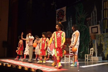 1ª semifinal del concurso de Carnaval. El Auditorio Maestro Padilla se ha llenado de gran apoyo a la fiesta.Fotos: JBarrios