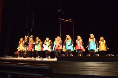 1ª semifinal del concurso de Carnaval. El Auditorio Maestro Padilla se ha llenado de gran apoyo a la fiesta.Fotos: JBarrios