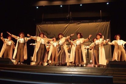 1ª semifinal del concurso de Carnaval. El Auditorio Maestro Padilla se ha llenado de gran apoyo a la fiesta.Fotos: JBarrios