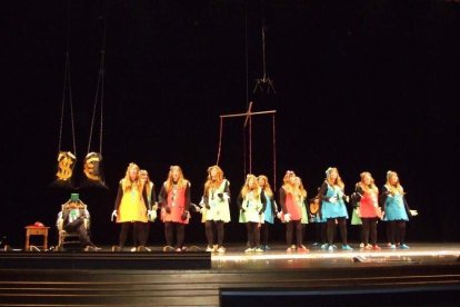 1ª semifinal del concurso de Carnaval. El Auditorio Maestro Padilla se ha llenado de gran apoyo a la fiesta.Fotos: JBarrios