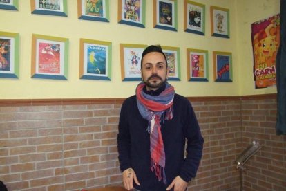 Comparsas, chirigotas, agrupaciones y cuarteto participan en esta fase. Fotos: JA Barrios