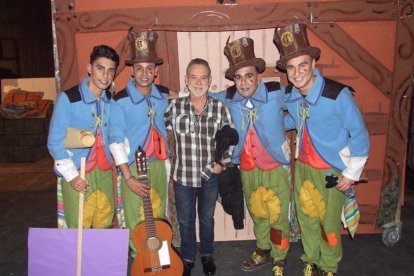 Comparsas, chirigotas, agrupaciones y cuarteto participan en esta fase. Fotos: JA Barrios