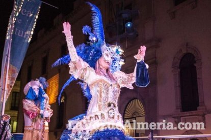 Lectura del Pregón del Carnaval de Almería a cargo de Juan Antonio Barrios. Fotos: Fran Muñoz.