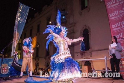 Lectura del Pregón del Carnaval de Almería a cargo de Juan Antonio Barrios. Fotos: Fran Muñoz.