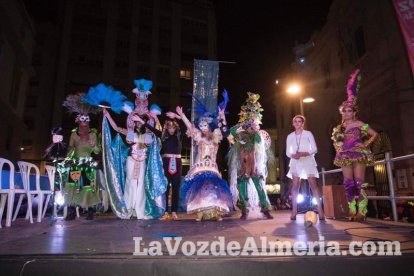 Lectura del Pregón del Carnaval de Almería a cargo de Juan Antonio Barrios. Fotos: Fran Muñoz.