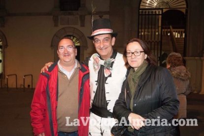 Lectura del Pregón del Carnaval de Almería a cargo de Juan Antonio Barrios. Fotos: Fran Muñoz.