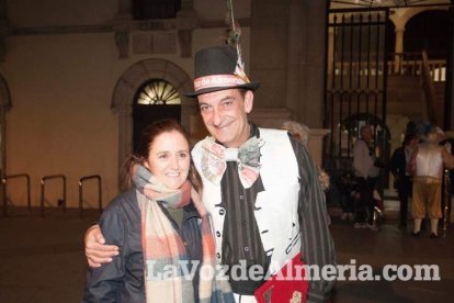 Lectura del Pregón del Carnaval de Almería a cargo de Juan Antonio Barrios. Fotos: Fran Muñoz.