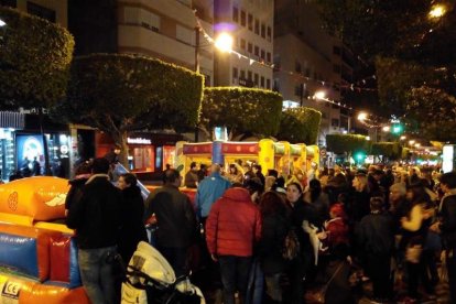 El show más friki de todo el carnaval. Conciertos, disfraces, gladiadores y tartazos en una tarde de júbilo