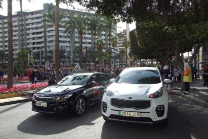 El Anfiteatro de la Rambla acogió la actuación de los grupos participantes en el desfile