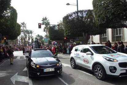 El Anfiteatro de la Rambla acogió la actuación de los grupos participantes en el desfile