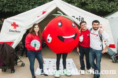 El ‘Oro rojo’, protagonista en la Plaza Vieja. Las empresas del sector y las instituciones almerienses se suman a un reconocimiento uná