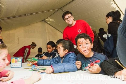 El ‘Oro rojo’, protagonista en la Plaza Vieja. Las empresas del sector y las instituciones almerienses se suman a un reconocimiento uná