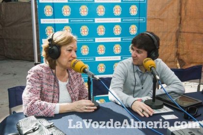 El ‘Oro rojo’, protagonista en la Plaza Vieja. Las empresas del sector y las instituciones almerienses se suman a un reconocimiento uná