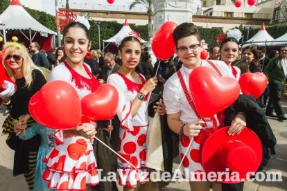 El ‘Oro rojo’, protagonista en la Plaza Vieja. Las empresas del sector y las instituciones almerienses se suman a un reconocimiento uná