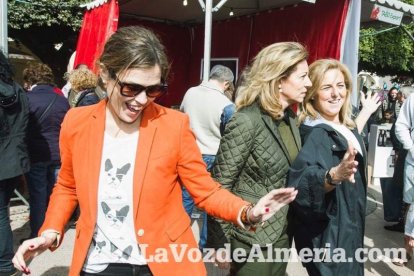 El ‘Oro rojo’, protagonista en la Plaza Vieja. Las empresas del sector y las instituciones almerienses se suman a un reconocimiento uná