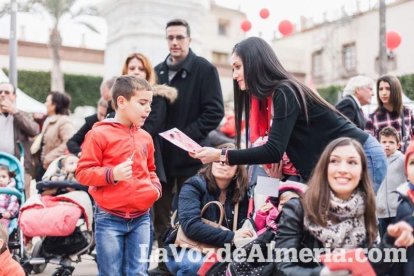 El ‘Oro rojo’, protagonista en la Plaza Vieja. Las empresas del sector y las instituciones almerienses se suman a un reconocimiento uná