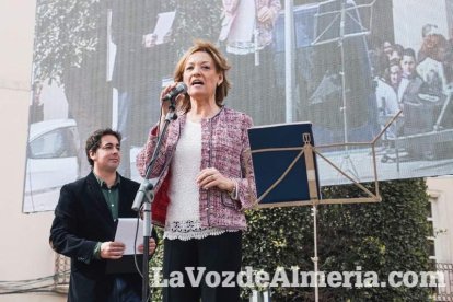 El ‘Oro rojo’, protagonista en la Plaza Vieja. Las empresas del sector y las instituciones almerienses se suman a un reconocimiento uná