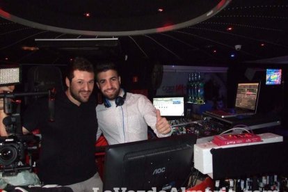 Fiesta oficial de Caramelo y 40 Principales en el Centro Comercial 501 de Aguadulce. Fotos: JA Barrios.