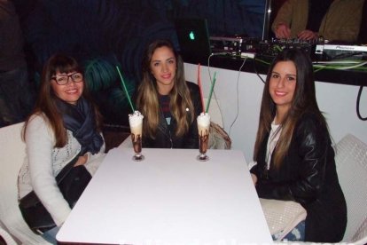 Fiesta oficial de Caramelo y 40 Principales en el Centro Comercial 501 de Aguadulce. Fotos: JA Barrios.