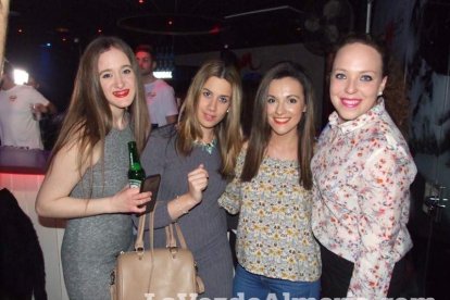 Fiesta oficial de Caramelo y 40 Principales en el Centro Comercial 501 de Aguadulce. Fotos: JA Barrios.