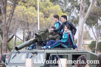 La Brigada de la Legión (Brileg) abre sus puertas a centros escolares de la provincia. Fotos: Fran Muñoz