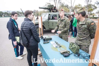 La Brigada de la Legión (Brileg) abre sus puertas a centros escolares de la provincia. Fotos: Fran Muñoz